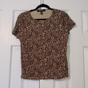 Cheetah print short sleeve top